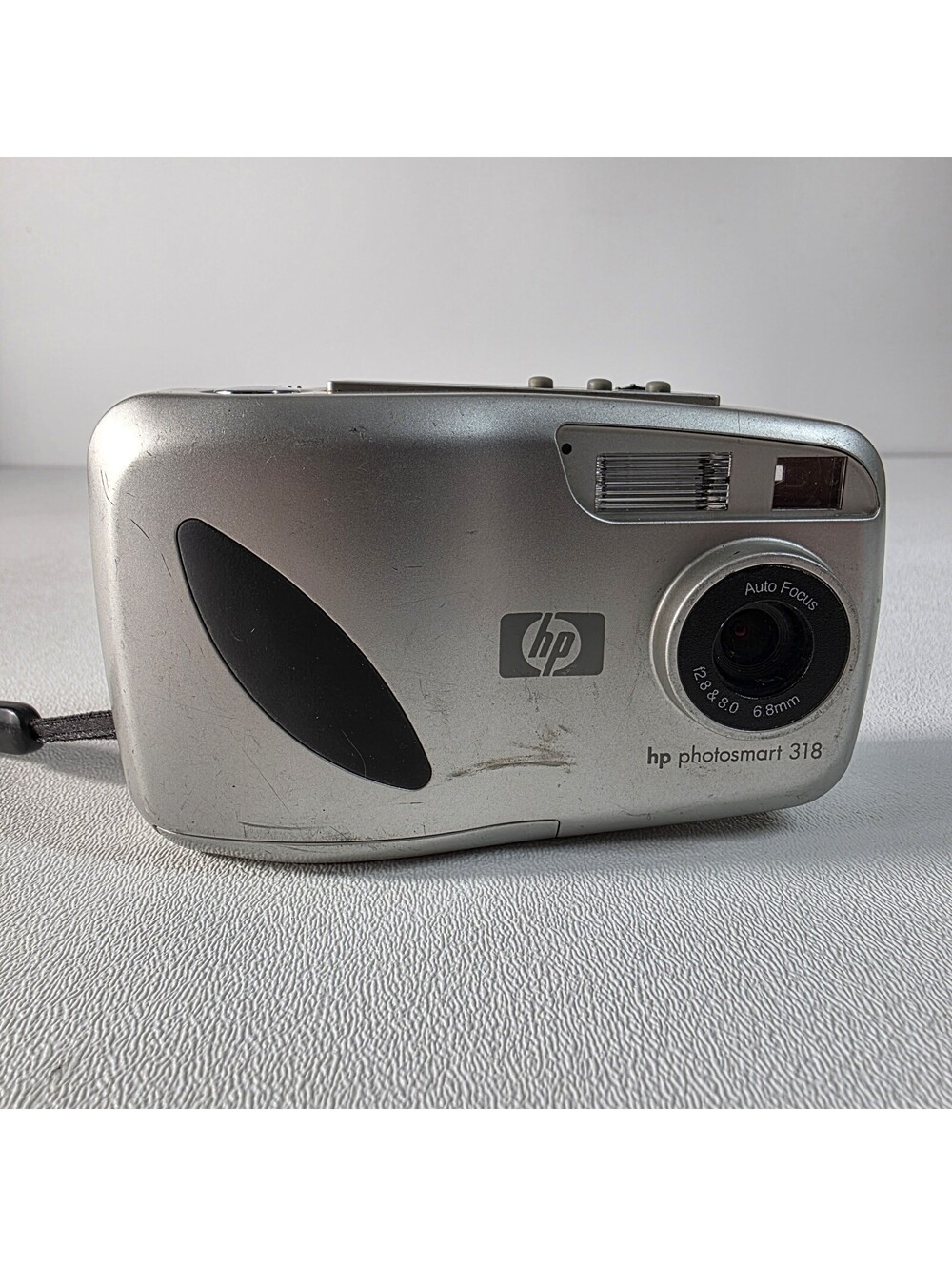 HP Photosmart 318 Silver LCD 2.3MP Digital Zoom Camera W/CF Card - Tested